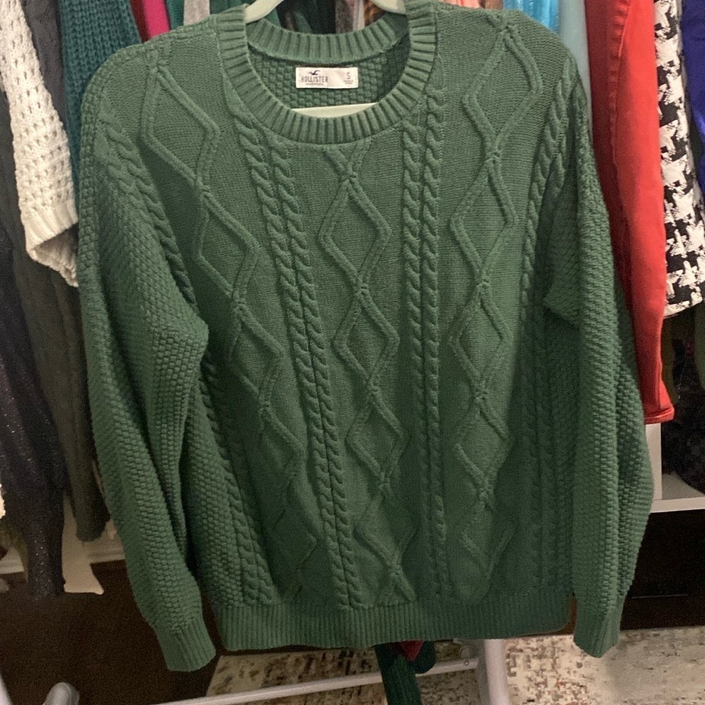Hollister Dark Green Patterned Knit sweater